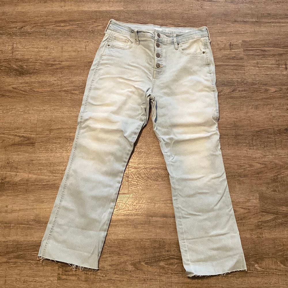 Light wash jeans